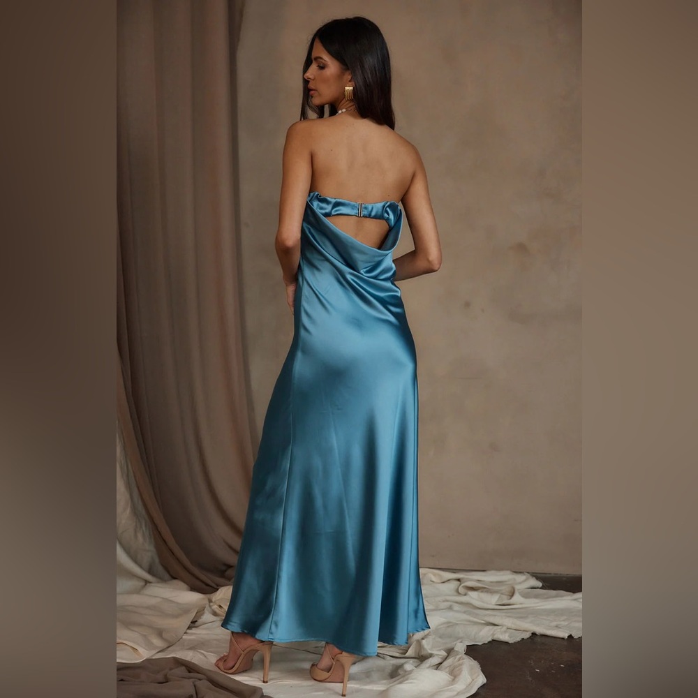 Natalia Solid Blue Strapless Maxi Dress